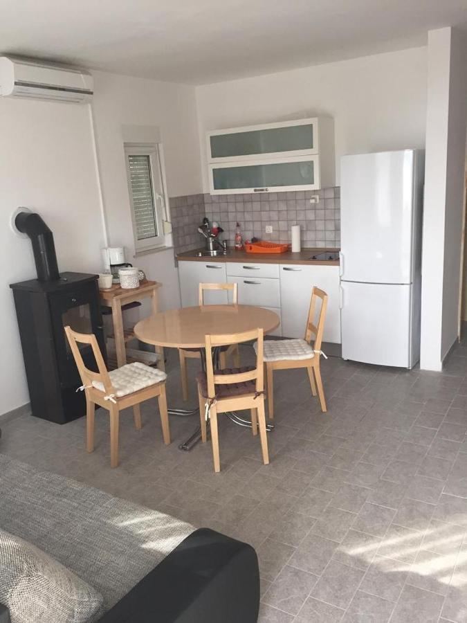 Tomo Apartment Starigrad Paklenica Εξωτερικό φωτογραφία