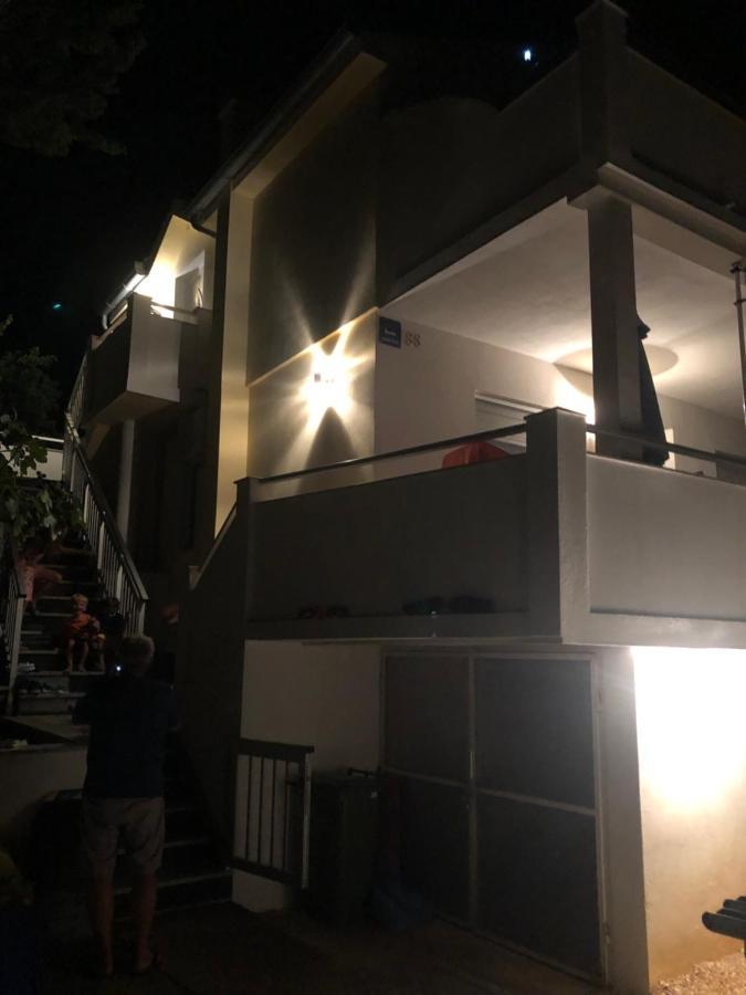 Tomo Apartment Starigrad Paklenica Εξωτερικό φωτογραφία